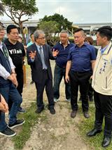 部長訪視宜蘭大洲國小視察學校工程需求